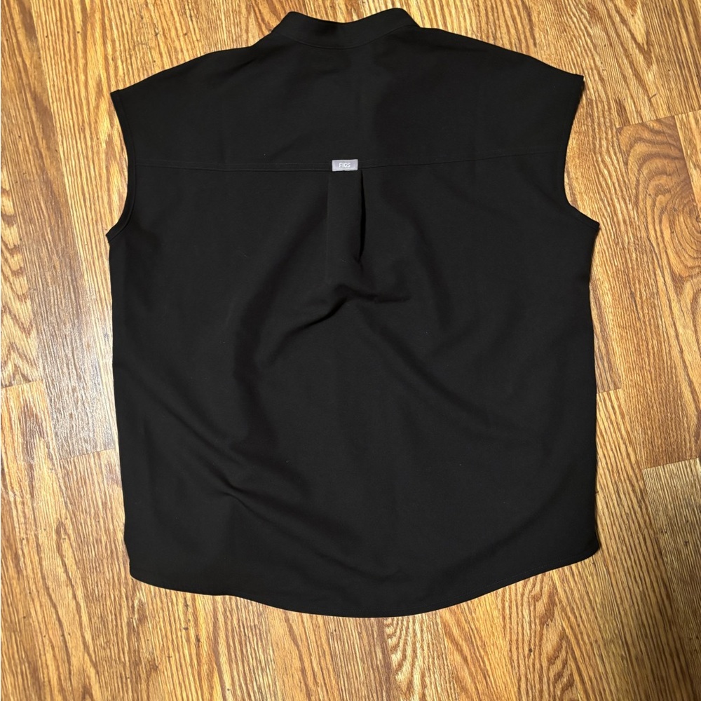 Figs Black Tee - Picture 3 of 3